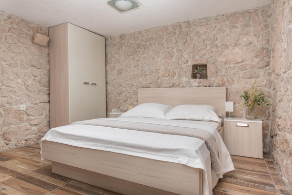 Foto van Gezellige bergvilla voor 10 personen in Slivno - Vakantiehuis in Slivno - BedRoom