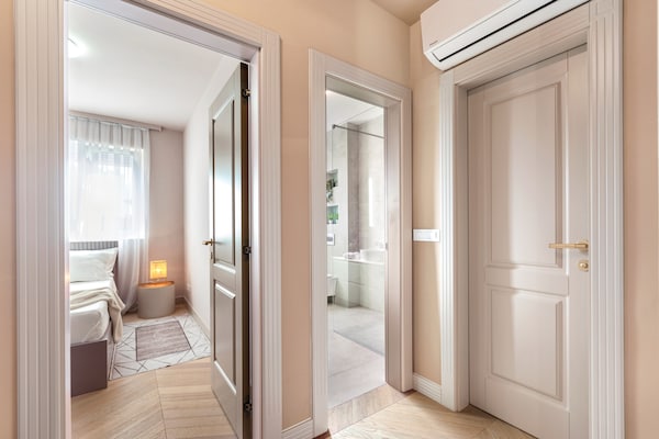 Foto van Luxe appartement aan de Adriatische zee - Vakantiehuis in Šibenik-Brodarica - Landing