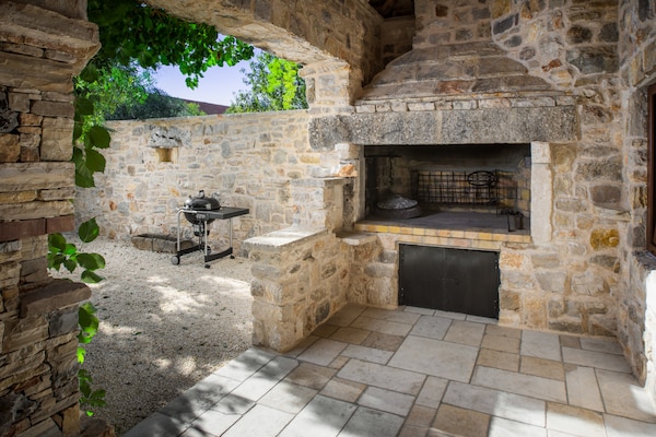 Foto van Villa met verwarmd zwembad in de buurt van Sibenik - Facilities