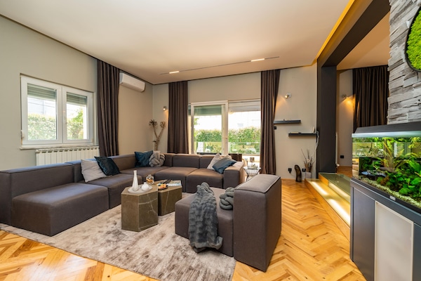 Foto van Prachtige villa met privézwembad in Zadar - Vakantiehuis in Zadar - LivingRoom