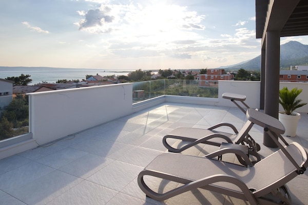 Foto van Luxe appartement | Zeezicht & privéterrassen - Vakantiehuis in Seline - ViewSummer