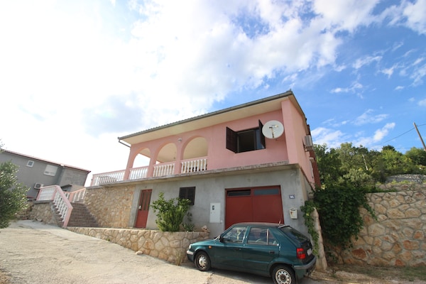 Foto van Appartement in Tribalj met zeezicht en strand - Vakantiehuis in Tribanj Kruščica - ExteriorSummer
