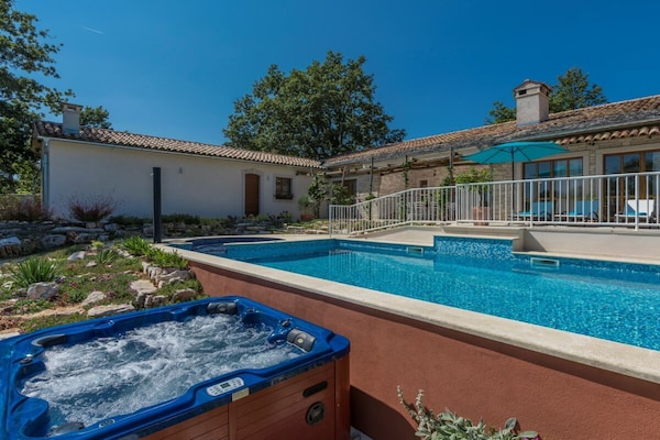 Foto van Familievilla Lipica - Vakantiehuis in Heki Croatia - Untagged