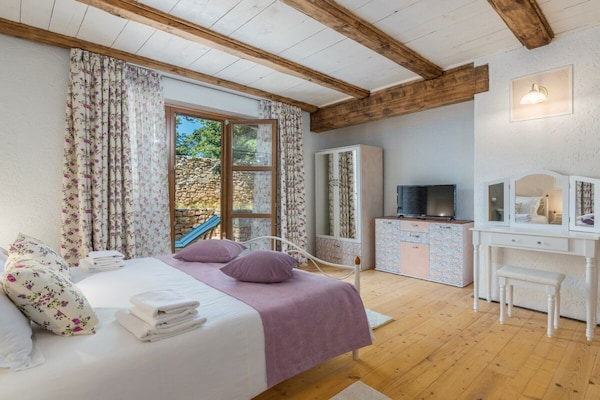 Foto van Familievilla Lipica - Vakantiehuis in Heki Croatia - Untagged