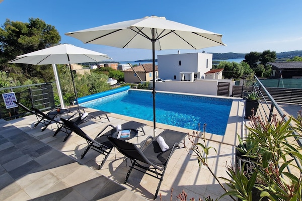 Foto van Gezellige villa in Pomer met privézwembad - Vakantiehuis in Pomer - PoolOfHouse