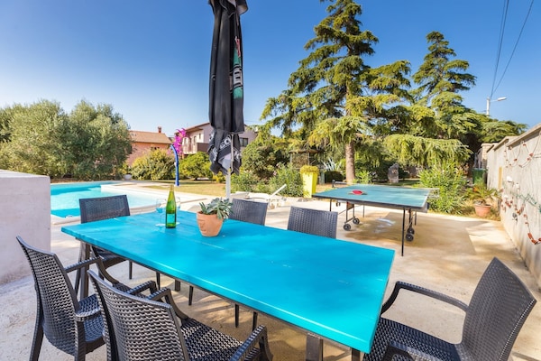 Foto van Villa in Pula bij Romeins Amphitheater - Vakantiehuis in Pula - TerraceBalcony