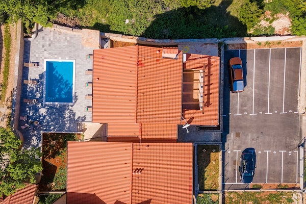 Foto van 4 gasten appartement in Medulin - Vakantiehuis in Ližnjan - Outdoor