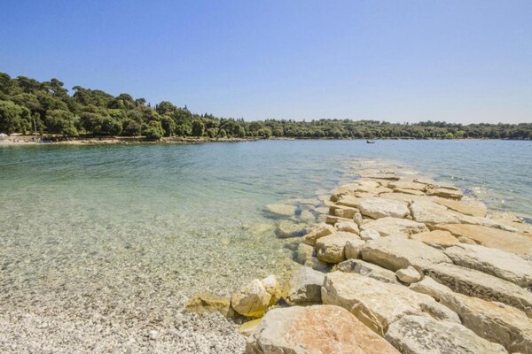 Foto van Villa in Rovinj met Zwembad en Zee Dichtbij - Vakantiehuis in Rovinjsko Selo - AreaSummer20KM