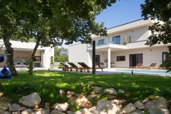 Foto van Stijlvolle villa met zwembad - Vakantiehuis in Labin - GardenSummer