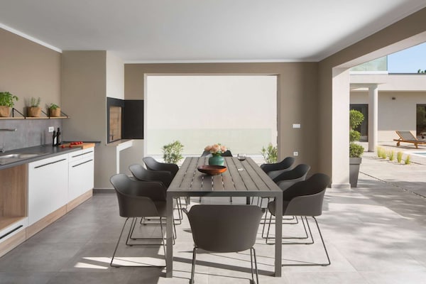 Foto van Stijlvolle villa met zwembad - Vakantiehuis in Labin - TerraceBalcony