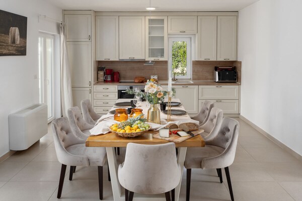 Foto van Domenica Exclusive Comfortabele vakantiewoning - Vakantiehuis in Kastelir - Untagged