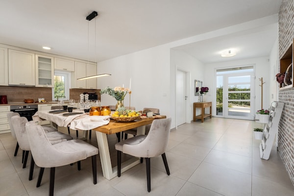 Foto van Domenica Exclusive Comfortabele vakantiewoning - Vakantiehuis in Kastelir - Untagged