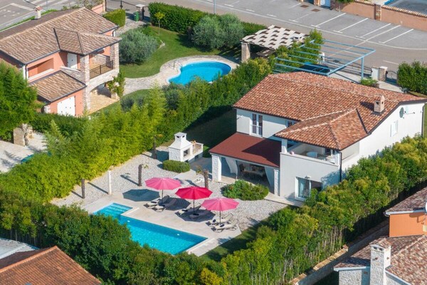 Foto van Domenica Exclusive Comfortabele vakantiewoning - Vakantiehuis in Kastelir - Untagged