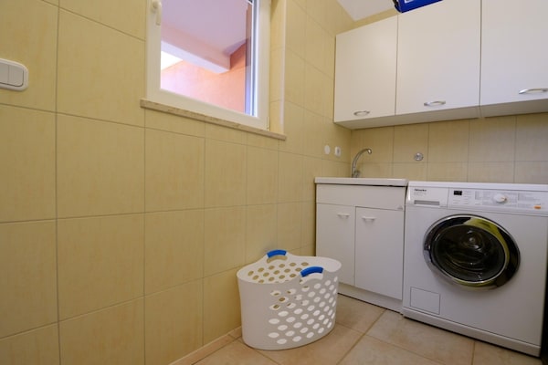 Foto van Geweldige villa met balkon - Vakantiehuis in Rogovici - Facilities