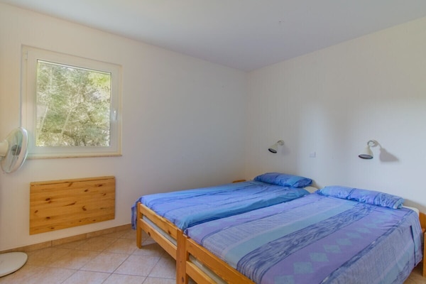 Foto van 1 Villa aan zee - Vakantiehuis in Novalja - Untagged