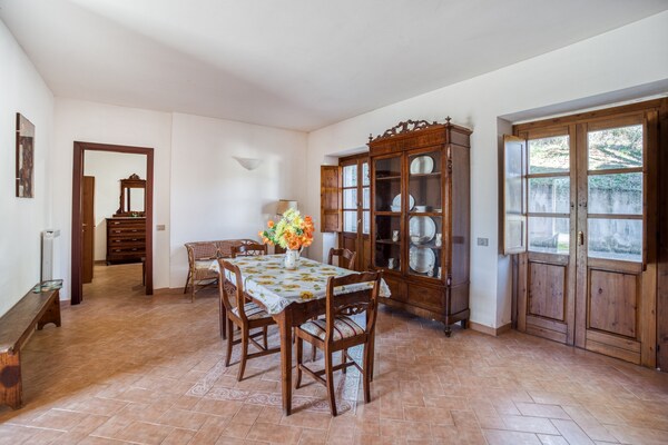 Foto van Appartement in Citerna met zwembad - Vakantiehuis in Citerna - LivingRoom