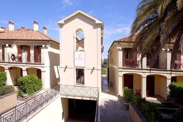 Foto van Romeinse basis nabij de golfbaan Marco Simone - Vakantiehuis in Roma - ExteriorSummer