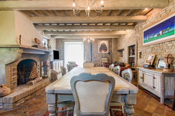 Foto van Landhuis in Vallefoglia met Zwembad en Uitzicht - Vakantiehuis in Vallefoglia - DiningRoom