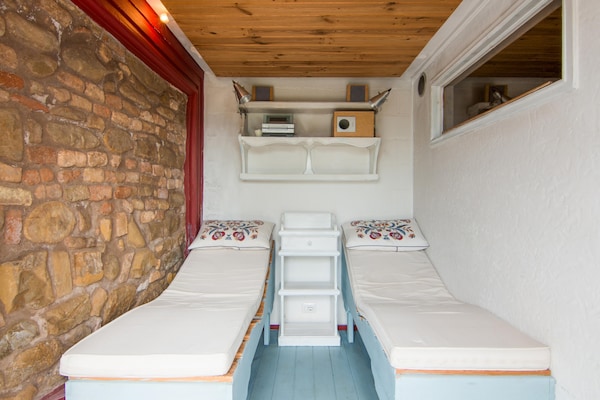 Foto van Landhuis in Vallefoglia met Zwembad en Uitzicht - Vakantiehuis in Vallefoglia - BedRoom