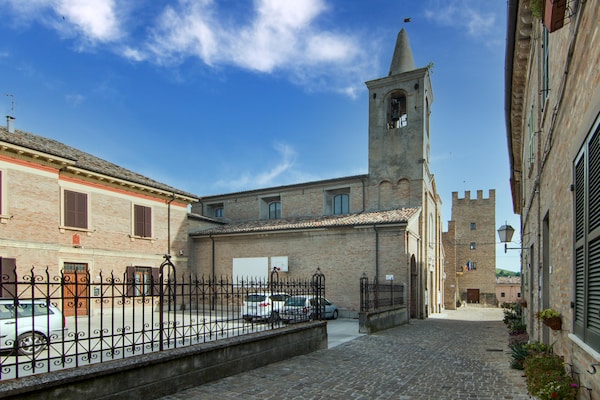 Foto van Landhuis in Vallefoglia met Zwembad en Uitzicht - Vakantiehuis in Vallefoglia - AreaSummer20KM