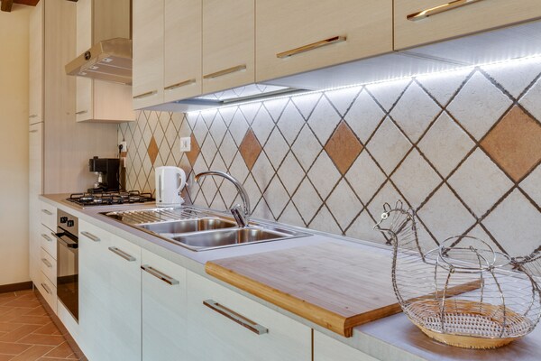 Foto van Boerderij in Toscane met zwembad en wijngaard - Vakantiehuis in Montespertoli (FI) - Kitchen