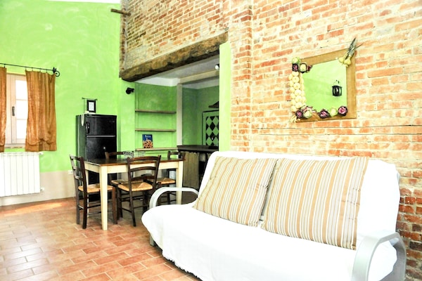 Foto van Appartement bij Trasimeense Meer met Zwembad - Vakantiehuis in Castiglione del Lago - LivingRoom