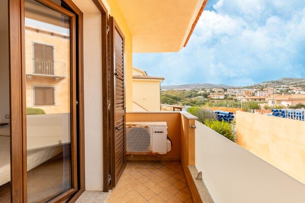 Foto van Appartement in Castelsardo met terras - Vakantiehuis in Castelsardo - TerraceBalcony