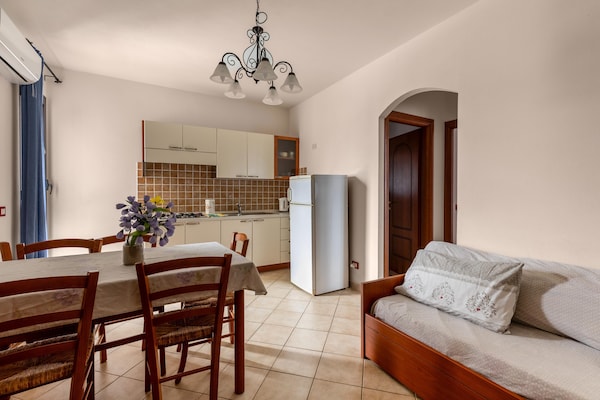 Foto van Een merrie van 150 meter, 2, aria condizionata - Vakantiehuis in Valledoria - LivingRoom