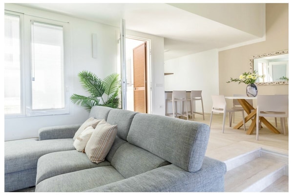 Foto van EEN WONING AAN ZEE, waar de zee van Villasimius uw thuis wordt. - Untagged