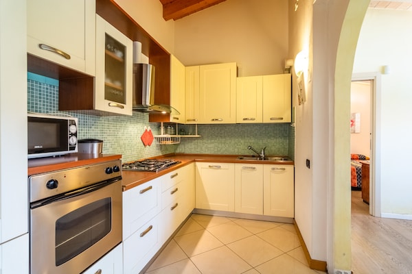 Foto van Modern Salo appartement met zwembad - Vakantiehuis in Cunettone - Kitchen