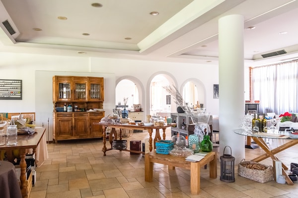 Foto van Modern Salo appartement met zwembad - Vakantiehuis in Cunettone - Facilities