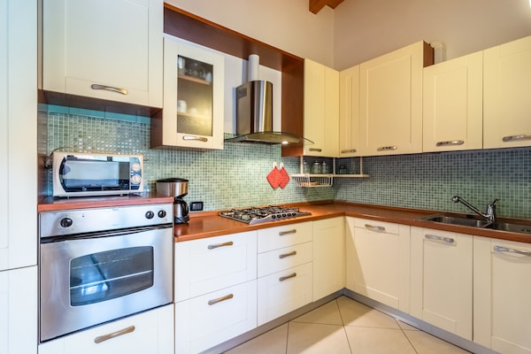 Foto van Modern Salo appartement met zwembad - Vakantiehuis in Cunettone - Kitchen