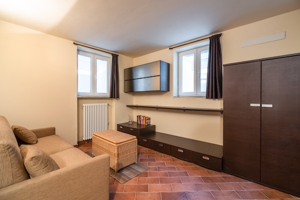 Foto van Gezellig appartement in het centrum van Meina - Vakantiehuis in Meina - LivingRoom