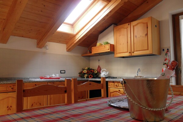 Foto van Appartement in Celledizzo vlakbij skibus - Vakantiehuis in Celledizzo di Pejo - Kitchen