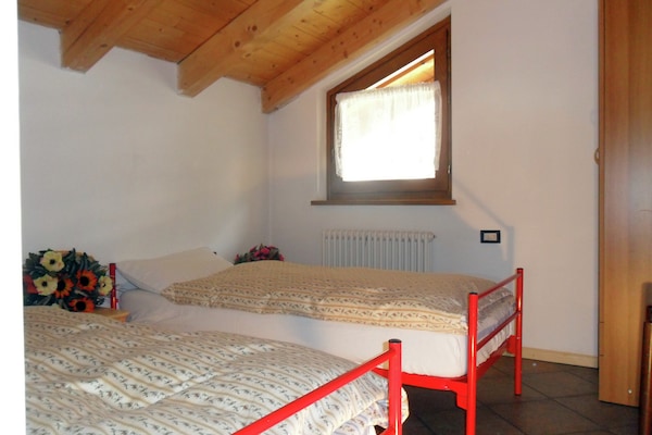 Foto van Appartement in Celledizzo vlakbij skibus - Vakantiehuis in Celledizzo di Pejo - BedRoom