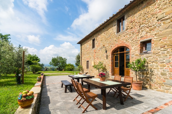Foto van Vakantiehuis met zwembad - Vakantiehuis in Vinci - Florence - TerraceBalcony