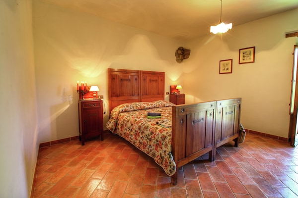 Foto van Vakantiehuis in Ortignano - Vakantiehuis in Ortignano - BedRoom