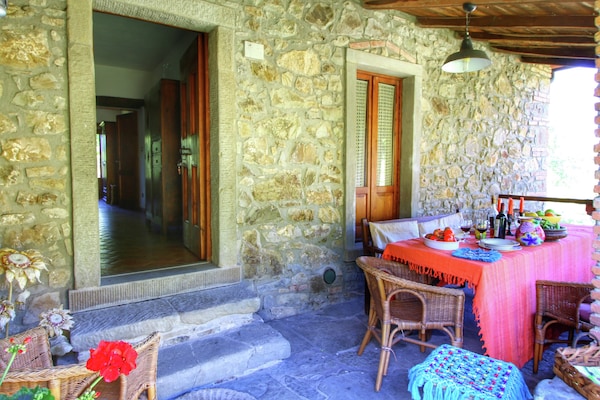 Foto van Vakantiehuis in Ortignano - Vakantiehuis in Ortignano - TerraceBalcony