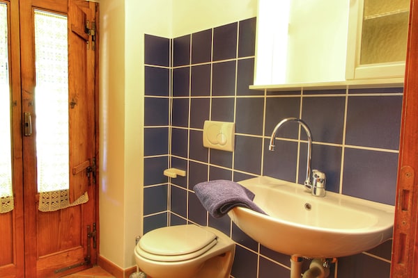 Foto van Vakantiehuis in Ortignano - Vakantiehuis in Ortignano - BathRoom