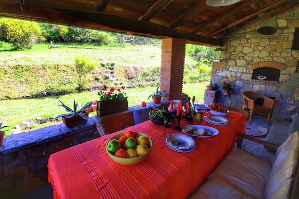Foto van Vakantiehuis in Ortignano - Vakantiehuis in Ortignano - TerraceBalcony