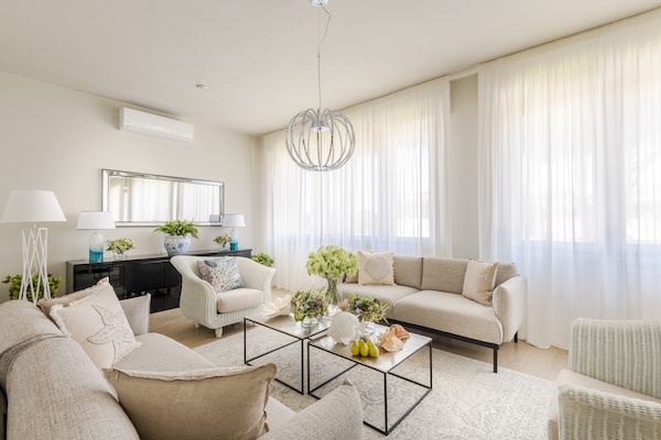 Foto van Appartement in Lido di Camaiore bij Strand - Vakantiehuis in Lido di Camaiore - LivingRoom