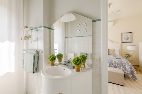 Foto van Appartement in Lido di Camaiore bij Strand - Vakantiehuis in Lido di Camaiore - BathRoom