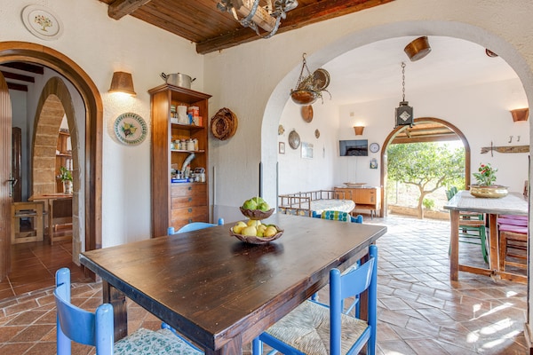 Foto van Villa in Partinico bij het Strand - Vakantiehuis in Partinico - DiningRoom