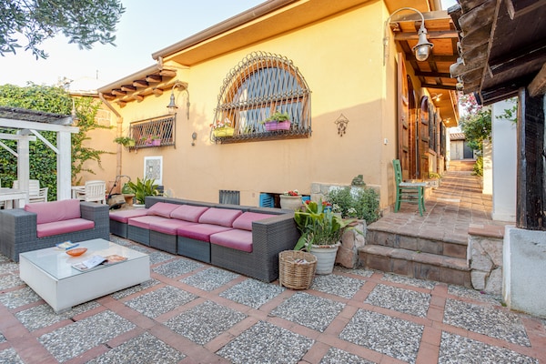 Foto van Villa in Partinico bij het Strand - Vakantiehuis in Partinico - TerraceBalcony