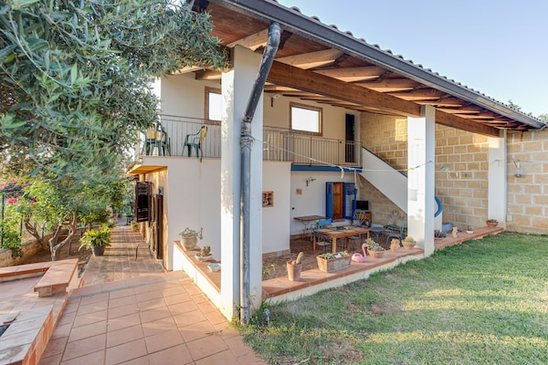 Foto van Villa in Partinico bij het Strand - Vakantiehuis in Partinico - ExteriorSummer