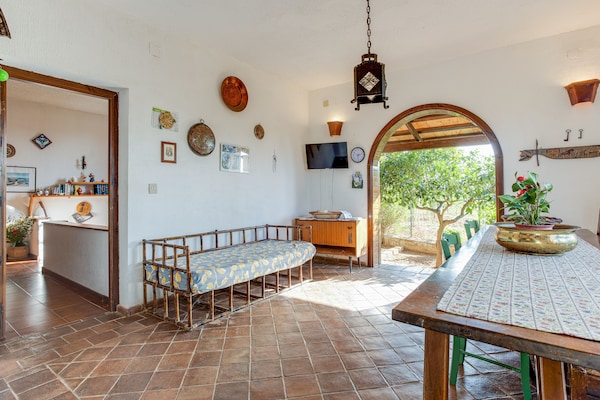 Foto van Villa in Partinico bij het Strand - Vakantiehuis in Partinico - LivingRoom