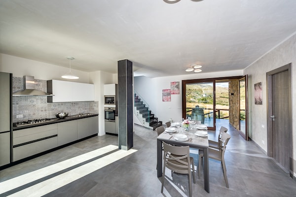 Foto van Villa in Castellammare bij de kust - Vakantiehuis in Castellammare del Golfo - LivingRoom