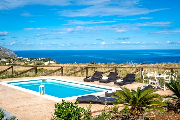 Foto van Villa in Castellammare bij de kust - Vakantiehuis in Castellammare del Golfo - GardenSummer