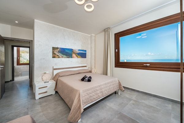 Foto van Villa in Scopello met Uitzicht op Zee - Vakantiehuis in Castellammare del Golfo - BedRoom