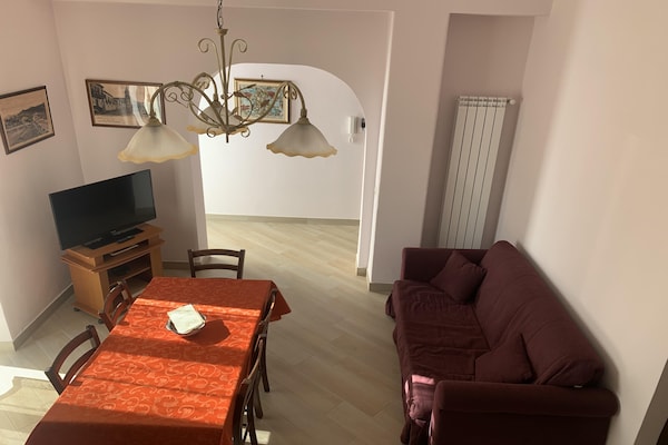 Foto van Familie Siciliaans Erfgoedhuis - Vakantiehuis in TRECASTAGNI - LivingRoom